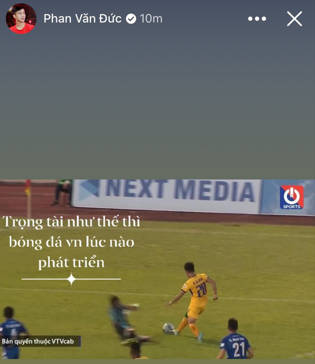 Bỏ lại sau lưng nỗi ấm ức vì trọng tài, Phan Văn Đức trở lại Nghệ An liền đưa vợ đi chơi giải khuây - Ảnh 2. Bỏ lại sau lưng nỗi ấm ức vì trọng tài, Phan Văn Đức trở lại Nghệ An liền đưa vợ đi chơi giải khuây - Ảnh 2.