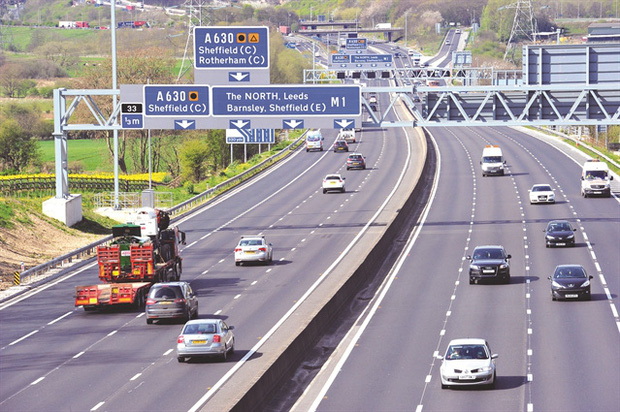 Chàng trai phi xe 185km/h để kịp về WC đánh cờ cùng Tào Tháo - Ảnh 3.