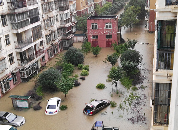 Cuộc sống lao đao của người dân Vũ Hán nửa đầu năm 2020: Dịch bệnh nguôi ngoai không bao lâu đã phải oằn mình chống lũ - Ảnh 28. Cuộc sống lao đao của người dân Vũ Hán nửa đầu năm 2020: Dịch bệnh nguôi ngoai không bao lâu đã phải oằn mình chống lũ - Ảnh 28.