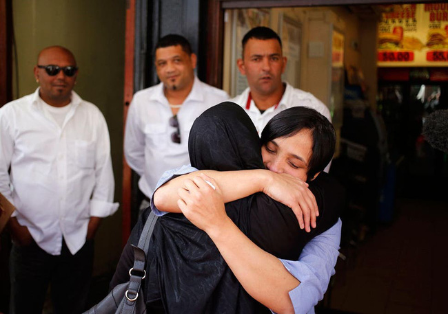 Người mẹ bị kẻ xấu tiếp cận bắt cóc con gái mới sinh, đau khổ suốt 18 năm mới biết đứa trẻ sống cách nhà chỉ hơn 1 cây số - Ảnh 9. Người mẹ bị kẻ xấu tiếp cận bắt cóc con gái mới sinh, đau khổ suốt 18 năm mới biết đứa trẻ sống cách nhà chỉ hơn 1 cây số - Ảnh 9.