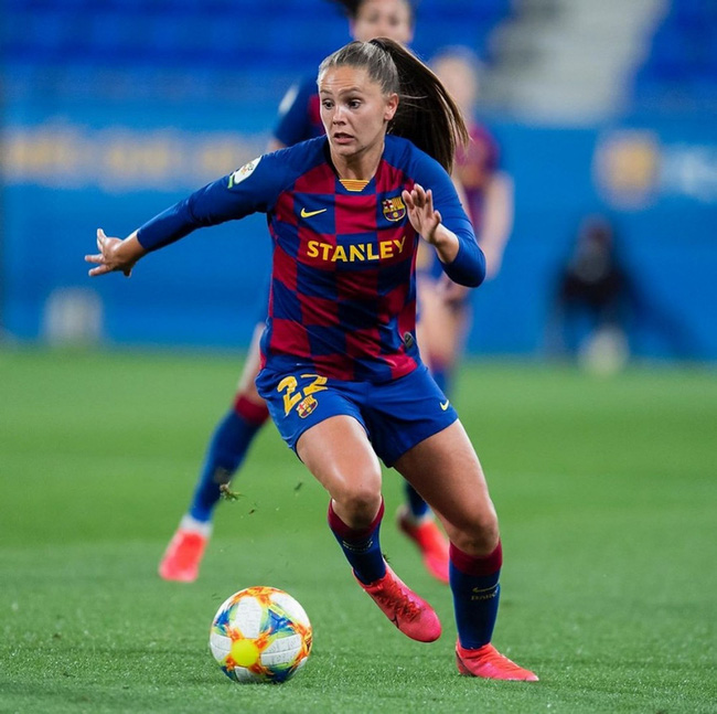 Lieke Martens - Cầu thủ nữ gợi cảm nhất thế giới là ai? - Ảnh 7.