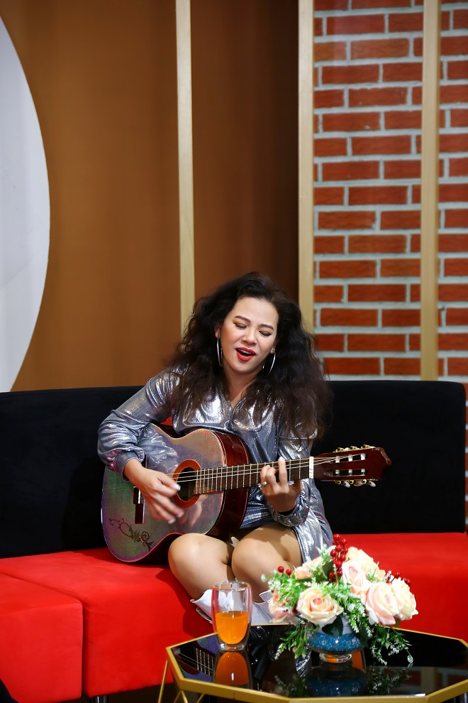 Nữ hoàng nhạc Pháp Thanh Hoa: Tôi yêu đến chết nên luôn đòi hỏi bạn đời chung thủy - Ảnh 2. Nữ hoàng nhạc Pháp Thanh Hoa: Tôi yêu đến chết nên luôn đòi hỏi bạn đời chung thủy - Ảnh 2.