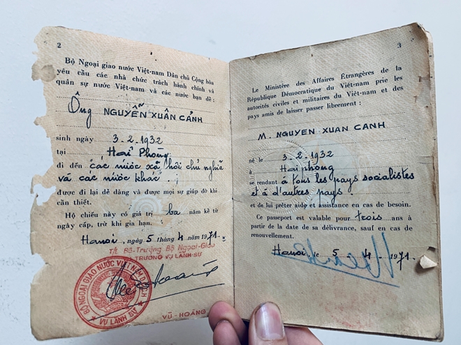 Cuốn hộ chiếu đặc biệt do Bộ trưởng Trần Quốc Hoàn “đặt tên” - Ảnh 4.