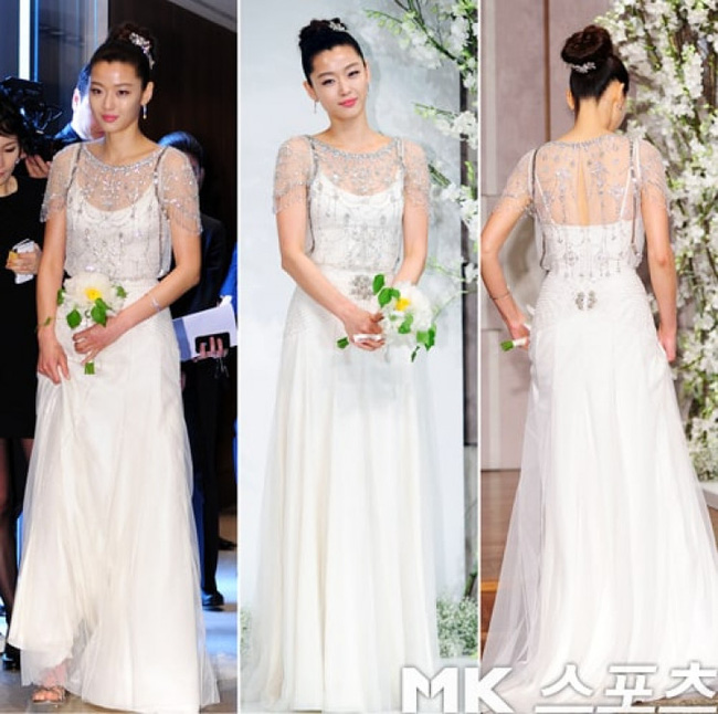 Truyền thông Hàn bình chọn cô dâu đẹp nhất: Jun Ji Hyun, Kim Tae Hee đều có mặt nhưng chua chát nhất là Song Hye Kyo ở vị trí đầu tiên - Ảnh 9.
