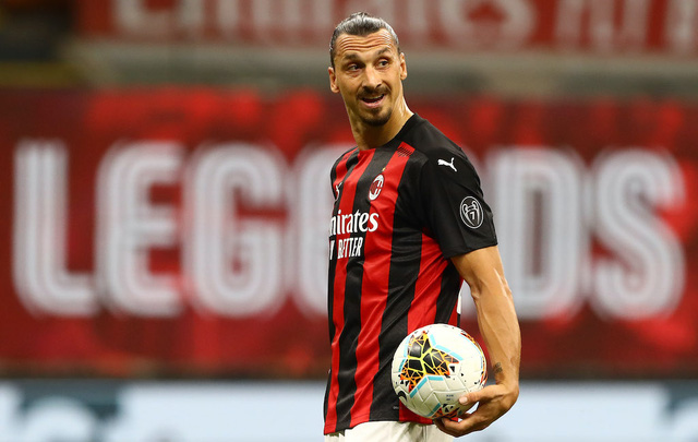 AC Milan gặp khó trong việc gia hạn với Ibrahimovic - Ảnh 1.