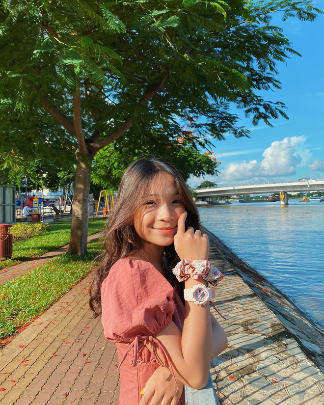 Thiên Thư - tiểu thư 13 tuổi đã có 4 năm làm YouTuber: Ít bạn bè vì nổi tiếng, tự kiếm tiền đóng học phí trường quốc tế - Ảnh 8.