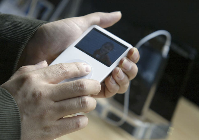 Câu chuyện về chiếc iPod tối mật được chính phủ Mỹ chế tạo ngay dưới mũi Steve Jobs - Ảnh 2.