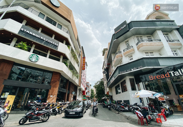 Hơn nửa năm đóng cửa vì dịch Covid-19, giá thuê mặt bằng trên đường Phan Xích Long vẫn chưa hạ nhiệt - Ảnh 16.