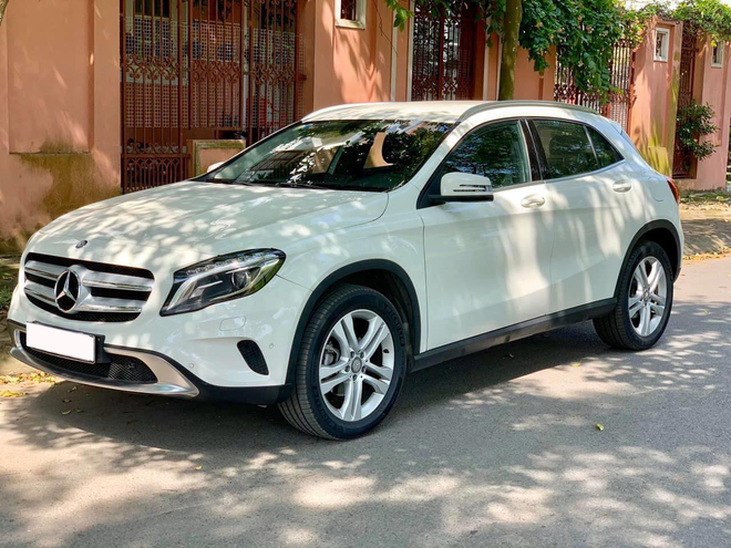 Có hơn 800 triệu, chọn Mercedes-Benz GLA 200 6 năm tuổi hay Mazda CX-5 2020? - Ảnh 1.