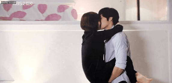 Loạt khoảnh khắc ngọt ngào giữa Song Hye Kyo - Hyun Bin sau 10 năm xem lại vẫn mê mẩn - Ảnh 4.