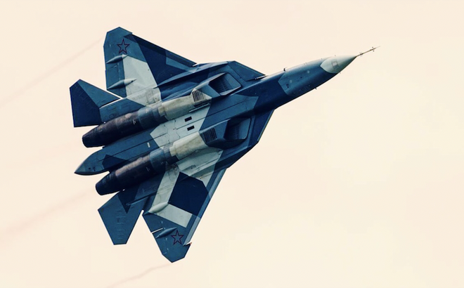 Tiêm kích Su-57E lần đầu tiên tung cánh tại Army-2020: Nước nào sẽ mua? - Ảnh 1.