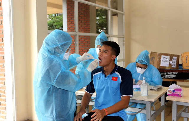 Không có ca nhiễm COVID-19, toàn đội U19 Việt Nam sẵn sàng bước vào tập luyện - Ảnh 1.