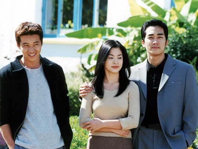 Bốn nữ thần trong series phim 4 mùa đình đám Hàn Quốc: Son Ye Jin - Song Hye Kyo vướng tin đồn tình ái với cùng một người, Choi Ji Woo viên mãn bên chồng con, còn người cuối cùng vẫn im hơi lặng tiếng - Ảnh 3.