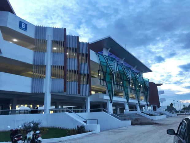 Kiến trúc sang chảnh hàng trăm tỷ đồng của các trường THPT Chuyên ở Việt Nam: Vị trí số 1 gây bất ngờ nhất - Ảnh 15.