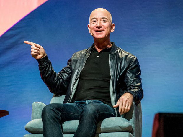 Sáng thứ 7 ‘lười biếng’ của Jeff Bezos: Nhìn từng phút được sử dụng mới hiểu tại sao ông trở thành người giàu nhất hành tinh - Ảnh 2.