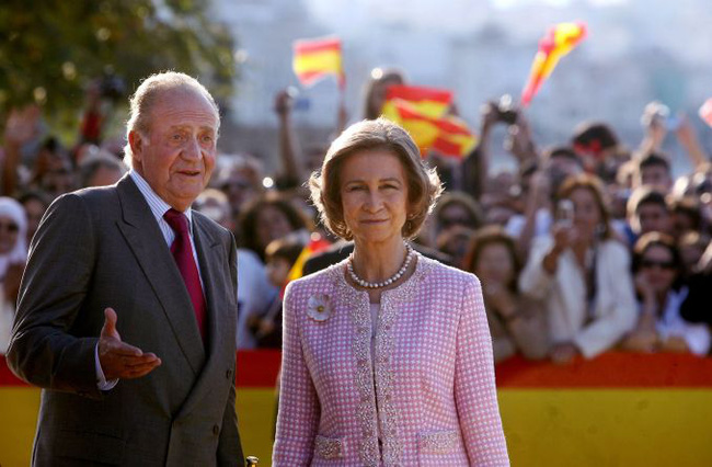 Bê bối hoàng gia Tây Ban Nha: Vua tặng nhân tình hơn 1.700 tỷ đồng nhưng sau 2 năm lại đòi quà và cuộc đấu tố chưa có hồi kết - Ảnh 3.