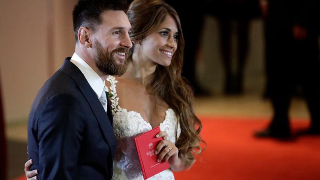 Vợ đẹp của Messi phản ứng ra sao khi chồng đòi rời Barcelona? - Ảnh 5.