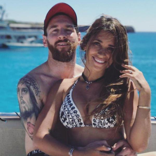 Vợ đẹp của Messi phản ứng ra sao khi chồng đòi rời Barcelona? - Ảnh 8.