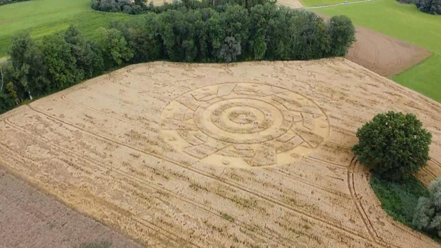 Khám phá bí ẩn Crop Circle - những vòng tròn tuyệt tác được cho là của người ngoài hành tinh - Ảnh 4.