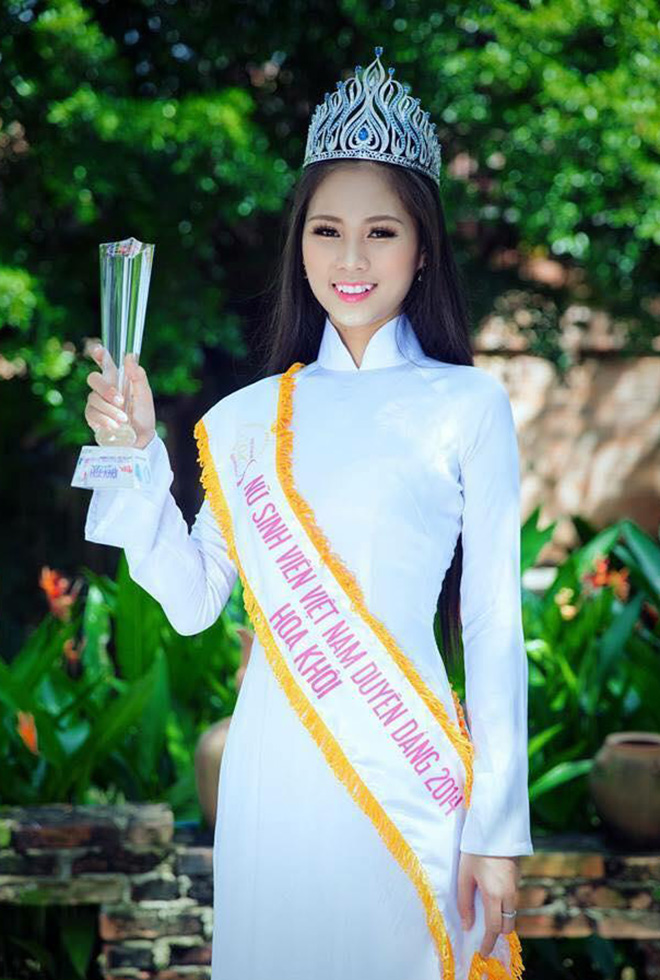 Điều ít biết về nữ MC xinh đẹp, dẫn thời sự trực tiếp trên VTV - Ảnh 3. Điều ít biết về nữ MC xinh đẹp, dẫn thời sự trực tiếp trên VTV - Ảnh 3.
