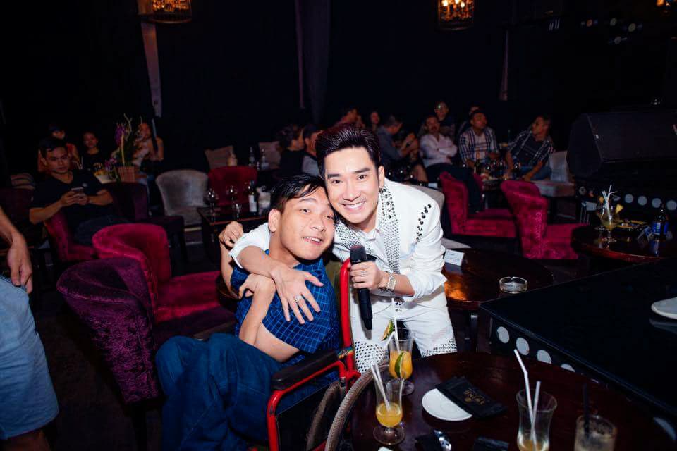 Nhạc sỹ khuyết tật Quốc Hùng: Tôi tàn nhưng không phế, sẽ khiến Linh hạnh phúc trọn vẹn nhất - Ảnh 3. Nhạc sỹ khuyết tật Quốc Hùng: Tôi tàn nhưng không phế, sẽ khiến Linh hạnh phúc trọn vẹn nhất - Ảnh 3.