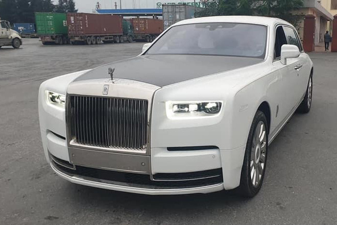 Đẳng cấp ‘chơi’ Rolls-Royce Phantom của nhà giàu Việt: Hàng siêu hiếm, siêu độc trên thế giới - Ảnh 7.