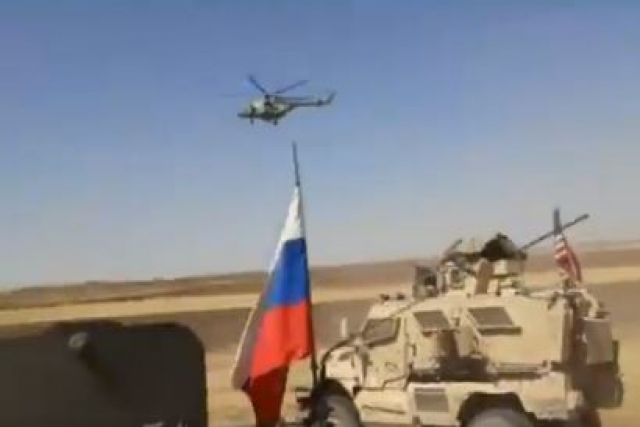 Liều lĩnh húc đầu xe quân sự Nga ở Syria: Mỹ đã rất may mắn - Ảnh 1.