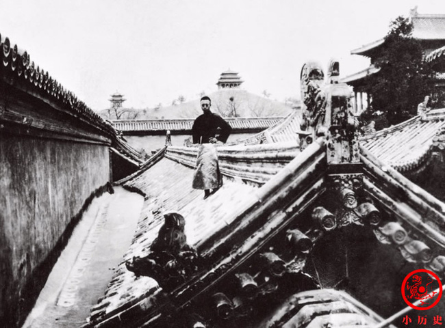Loạt ảnh khắc họa toàn bộ cuộc sống của gia đình Hoàng đế nhà Thanh cuối cùng: 3 thế hệ cùng sống dưới 1 mái nhà và những câu chuyện ít người biết - Ảnh 1.