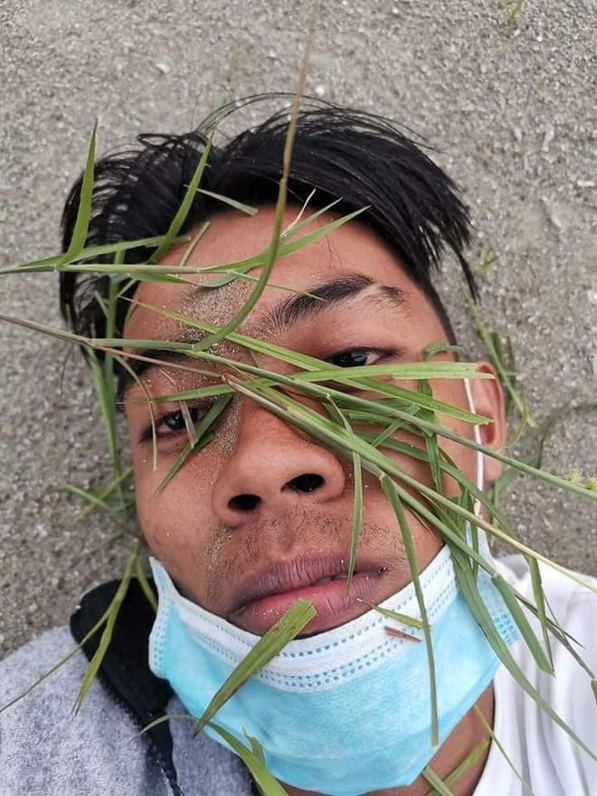 Ra biển còn xách theo người bạn có tâm nhưng chỉ chụp toàn ảnh thảm họa, ai ngờ lại chiếm spotlight trên mạng - Ảnh 8. Ra biển còn xách theo người bạn có tâm nhưng chỉ chụp toàn ảnh thảm họa, ai ngờ lại chiếm spotlight trên mạng - Ảnh 8.