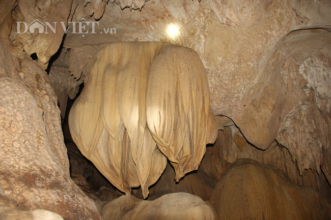 Quảng Trị: Phát hiện hang động mới, đẹp lung linh ở thôn Trỉa - Ảnh 11.