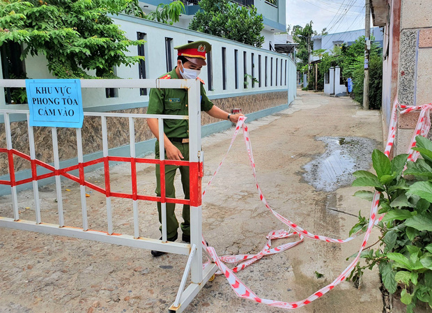 Sáng nay 5/8, thêm 2 ca mắc Covid-19 liên quan đến Bệnh viện Đà Nẵng; Bệnh nhân 33 tuổi tiếp xúc với nhiều người tại viện - Ảnh 1.