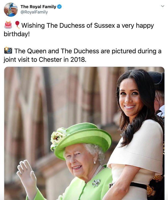 Đúng vào ngày sinh nhật của Meghan Markle, Nữ hoàng Anh cùng gia đình hoàng gia đồng loạt lên tiếng chúc mừng gây ra nhiều tranh luận - Ảnh 2.