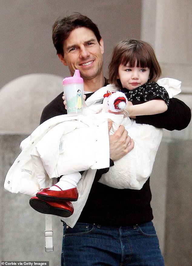 Con gái Tom Cruise và David Beckham: Hai ‘tiểu công chúa’, 2 số phận - Ảnh 9.