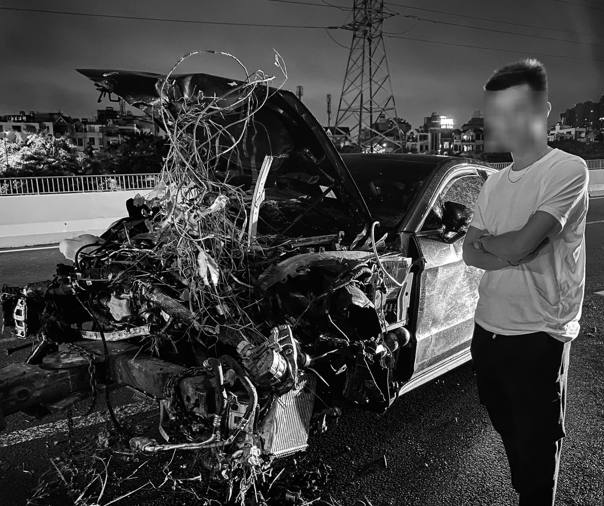 Vừa sang tay chủ mới 11 tỷ, chàng trai 26 tuổi xót xa khi siêu xe Porsche  lao xuống cầu Sài Gòn, hư hỏng nặng