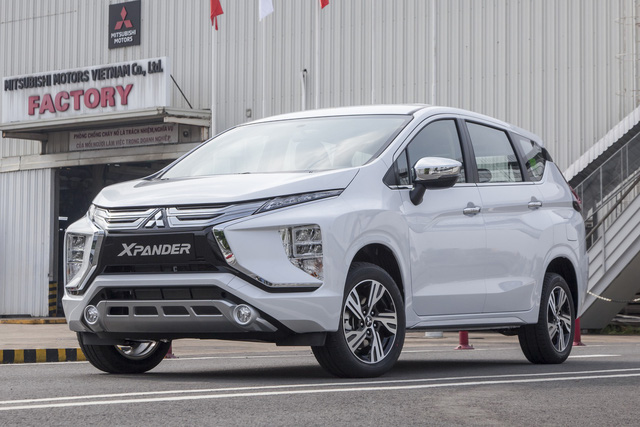 Mitsubishi Xpander nhập khẩu xả hàng, giá lăn bánh chưa đến 600 triệu đồng - Ảnh 2.