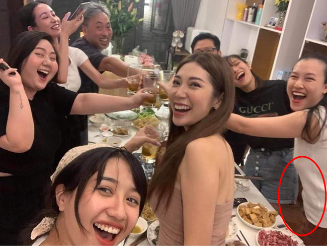 Á hậu Hoàng Oanh bất ngờ xuất hiện với thân hình mảnh mai không còn bụng bầu, nghi vấn đã âm thầm sinh con? - Ảnh 2. Á hậu Hoàng Oanh bất ngờ xuất hiện với thân hình mảnh mai không còn bụng bầu, nghi vấn đã âm thầm sinh con? - Ảnh 2.