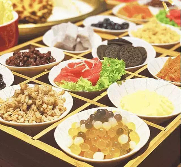 Một nhà hàng lẩu Trung Quốc đãi thực khách bằng món lẩu matcha sầu riêng, cư dân mạng bình luận: Để mị dẫn người yêu cũ đi ăn! - Ảnh 4. Một nhà hàng lẩu Trung Quốc đãi thực khách bằng món lẩu matcha sầu riêng, cư dân mạng bình luận: Để mị dẫn người yêu cũ đi ăn! - Ảnh 4.