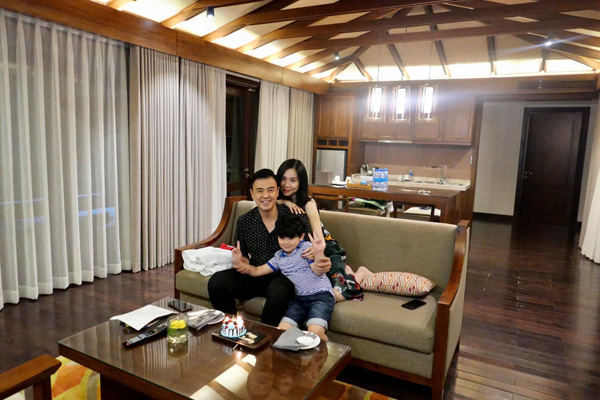 MC Tuấn Tú và cuộc sống ngọt ngào bên vợ đã giỏi còn giàu - Ảnh 4. MC Tuấn Tú và cuộc sống ngọt ngào bên vợ đã giỏi còn giàu - Ảnh 4.