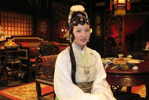 Câu chuyện hot MXH: Trợ lý Dương Mịch 10 năm trước xinh đẹp xuất chúng nên bất ngờ đổi vận thành diễn viên - Ảnh 4.