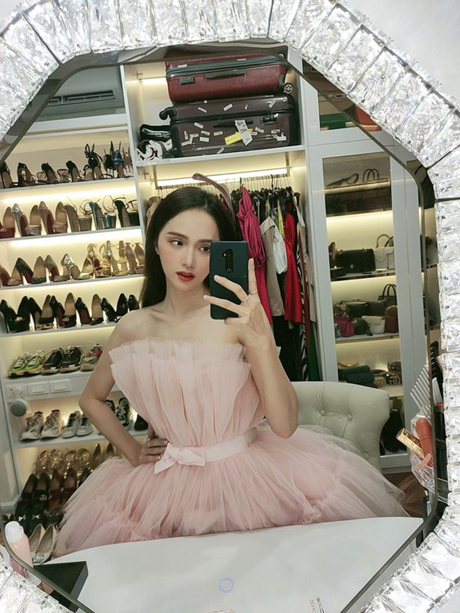 Giàu lại thêm giàu, Hương Giang - Matt Liu về chung nhà thì tài sản thêm khủng: Chàng thích siêu xe tốc độ, nàng thích bất động sản - Ảnh 5. Giàu lại thêm giàu, Hương Giang - Matt Liu về chung nhà thì tài sản thêm khủng: Chàng thích siêu xe tốc độ, nàng thích bất động sản - Ảnh 5.