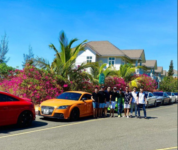 Giàu lại thêm giàu, Hương Giang - Matt Liu về chung nhà thì tài sản thêm khủng: Chàng thích siêu xe tốc độ, nàng thích bất động sản - Ảnh 10. Giàu lại thêm giàu, Hương Giang - Matt Liu về chung nhà thì tài sản thêm khủng: Chàng thích siêu xe tốc độ, nàng thích bất động sản - Ảnh 10.