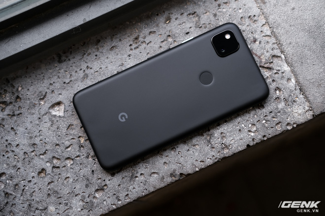 Trên tay Google Pixel 4a: Gọn nhẹ, chỉ 1 camera sau, sản xuất tại Việt Nam, giá gần 10 triệu đồng - Ảnh 5.