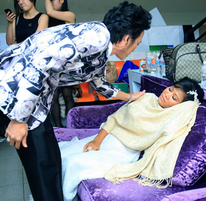 Cuộc sống của ca sĩ có hoàn cảnh đặc biệt, được Hoài Linh nhận làm con nuôi - Ảnh 3. Cuộc sống của ca sĩ có hoàn cảnh đặc biệt, được Hoài Linh nhận làm con nuôi - Ảnh 3.