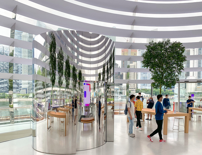 Tham quan Apple Store hình cầu nổi trên mặt nước vừa mới được khai trương tại Singapore - Ảnh 11.