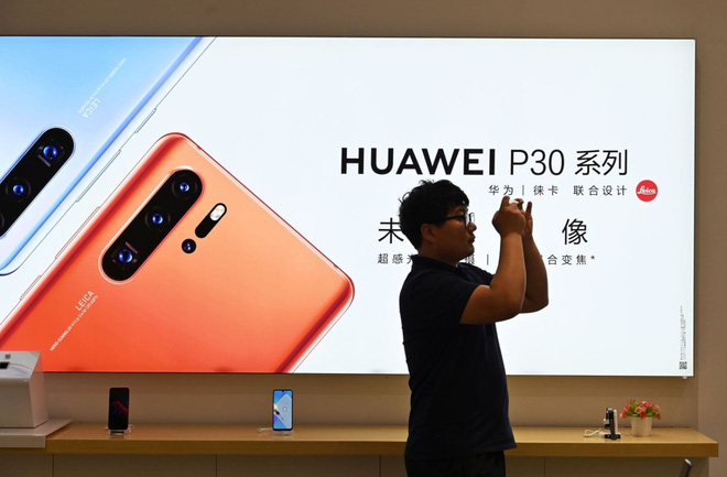 Huawei như thể “chết đuối vớ được phao” khi hay tin AMD kiếm được giấy phép của Mỹ - Ảnh 1.