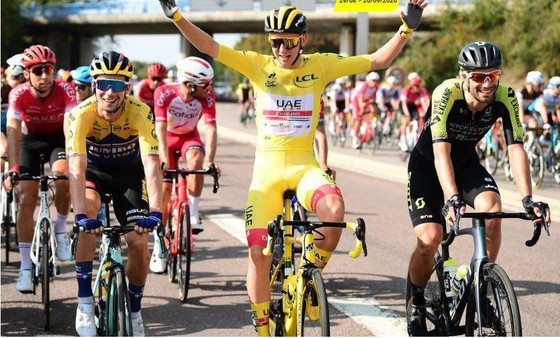Tour de France 2020: Tân Áo vàng Tadej Pogacar, hành trình của một thiên tài đột phá - Ảnh 2.