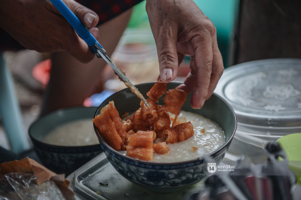 Thiếu gì ăn nấy: Có bát cháo trai full topping thế này thì mùa thu Hà Nội cứ gọi là nhất! - Ảnh 5.