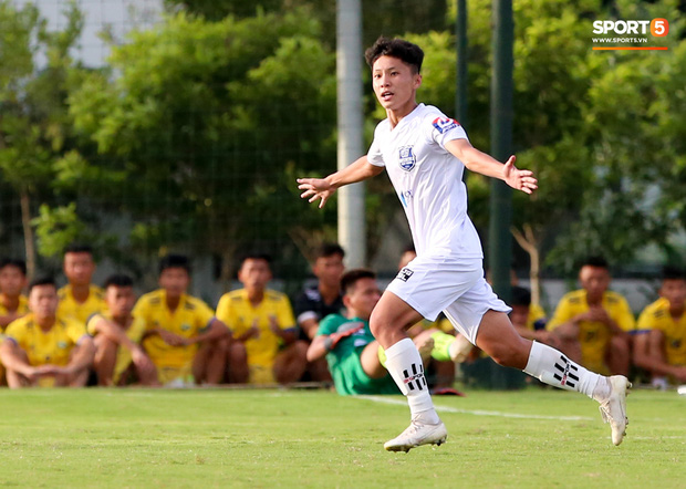 Nguyễn Thái Quốc Cường: Mê Tuấn Anh, Messi và hành trình vượt qua cái mác em họ Công Phượng - Ảnh 1.