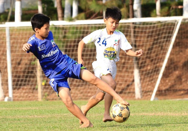 Nguyễn Thái Quốc Cường: Mê Tuấn Anh, Messi và hành trình vượt qua cái mác em họ Công Phượng - Ảnh 9.