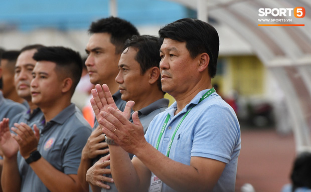 Thua trận, HLV đội đầu bảng V.League vẫn cao hứng so sánh đội nhà với một... cô gái đẹp - Ảnh 1.